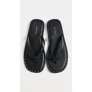 Free People Sona Thong Sandal in Black flip flop flat open toe